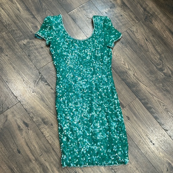 VINTAGE Nippn Nights sequin iridescent green dress Size 10 - Picture 1 of 9